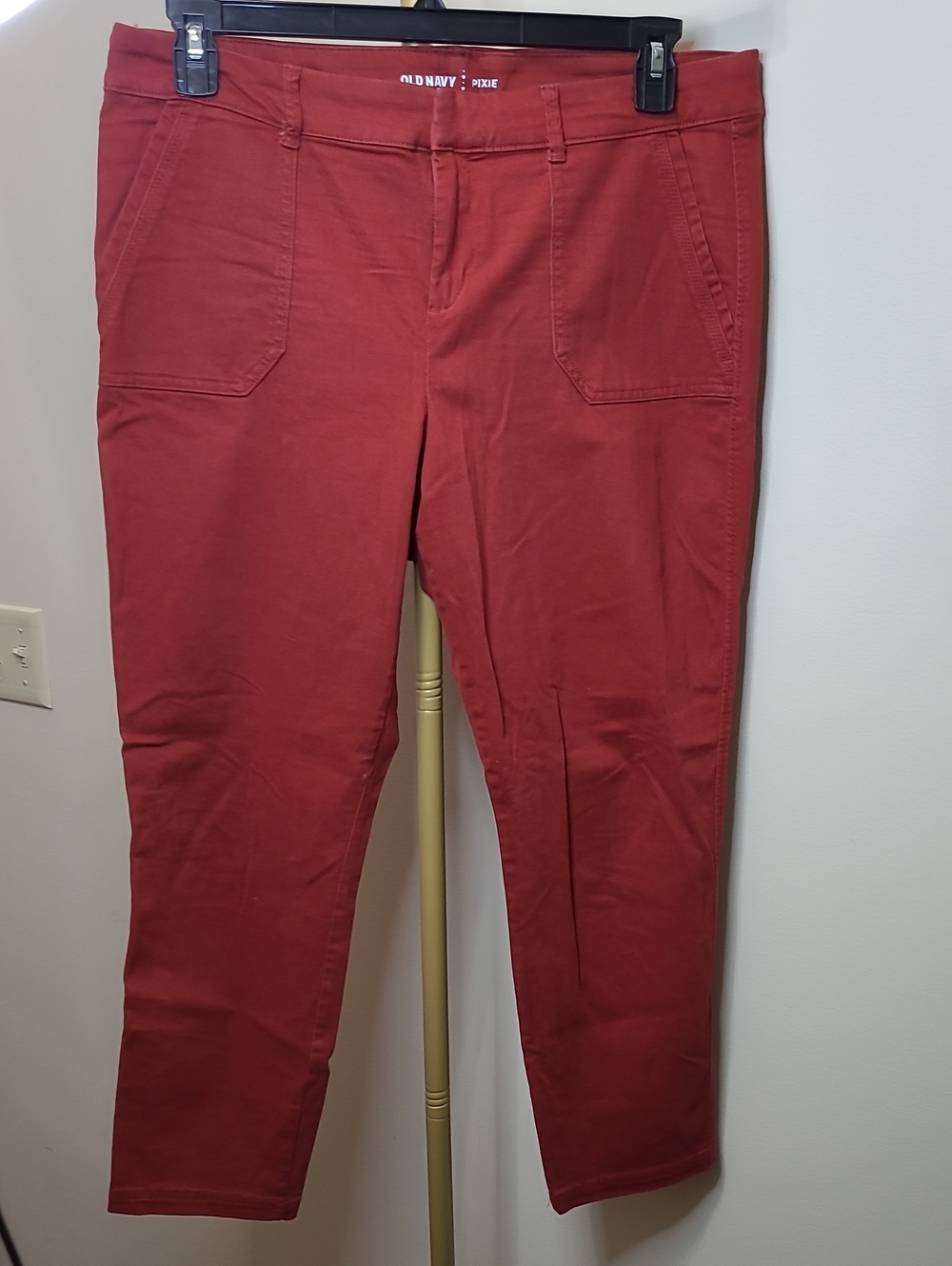Old Navy Rust Pixie Pants size 14
